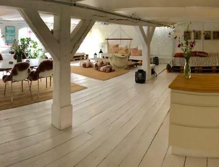 A Charming And Beautiful Oasis In The Heart Of Copenhagen Apartment Exterior foto